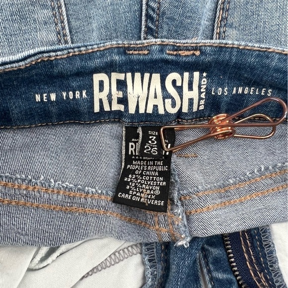 Rewash Real Curve High Rise Distressed Jeans Size 26 Women’s - Picture 2 of 5